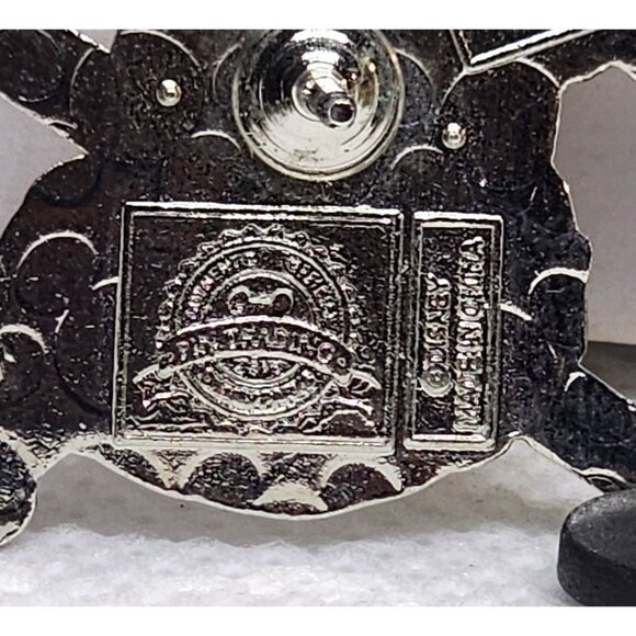 Disney Hidden Mickey 6 Of 7 Dopey Pin With Pickaxe Collectible Silver - Picture 5 of 6